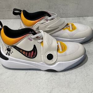 Nike Team Hustle D 11 Older Kids Basketball Shoes - Excellent